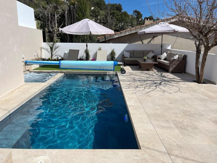 Lux Spa 2 Barcelona Vallirana Eksteriør bilde