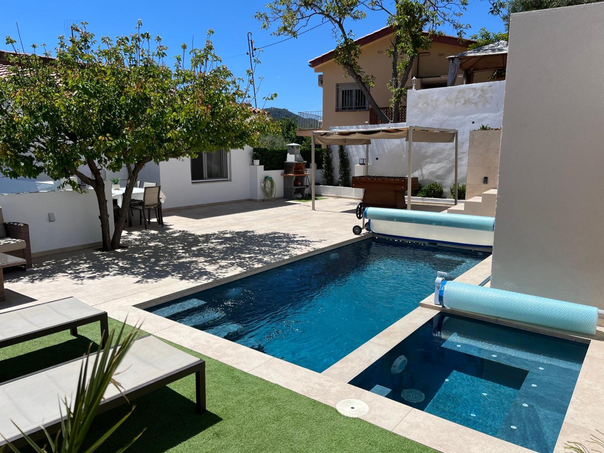 Lux Spa 2 Barcelona Vallirana Eksteriør bilde